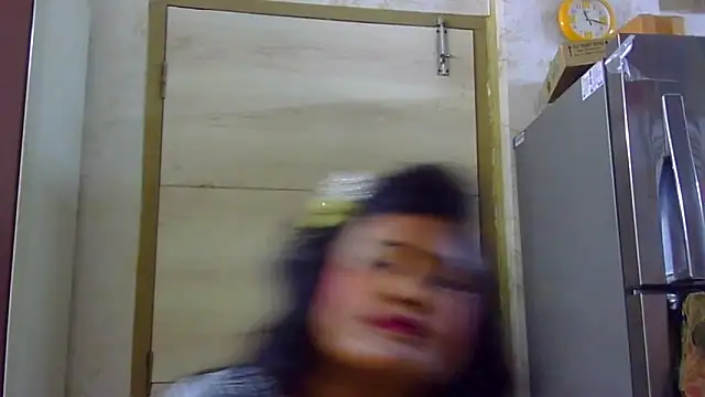 Snapshot of sexy_roma chatting on November 1, 5:39 pm sexy roma online show from November 1, 5:39 pm