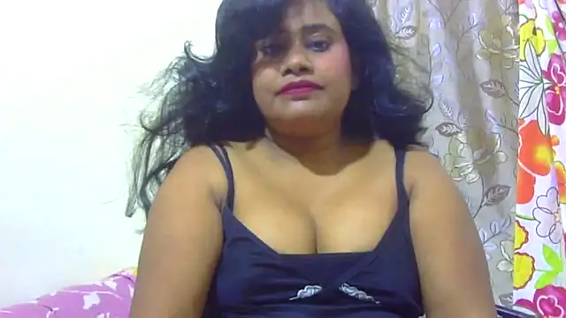 Snapshot of sexy_roma chatting on October 10, 5:18 pm sexy roma online show from October 10, 5:18 pm