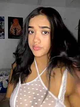 Snapshot of ElaEndez_ chatting on October 5, 1:32 am ElaEndez online show from October 5, 1:32 am
