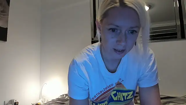 Snapshot of BetterThanYourEx69 chatting on September 23, 7:34 pm BetterThanYourEx69 online show from September 23, 7:34 pm