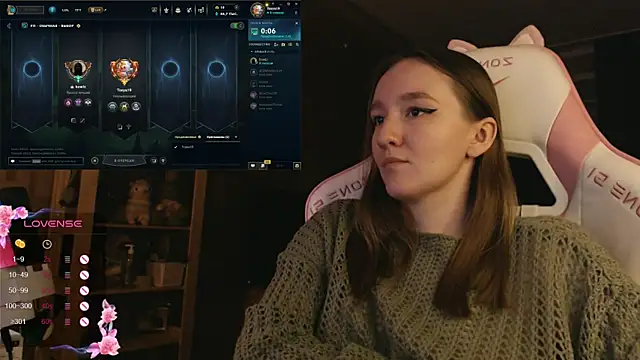 MoonlishSiren online show from November 2, 8:01 pm