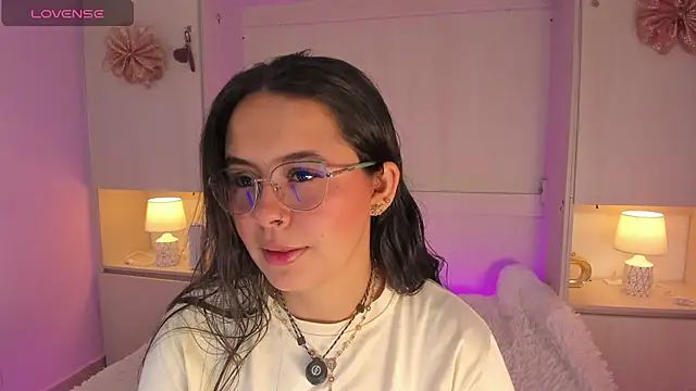 valerymeyerr online show from December 22, 4:37 am