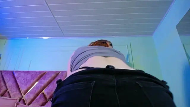 Layna cold online show from October 3, 1:05 pm