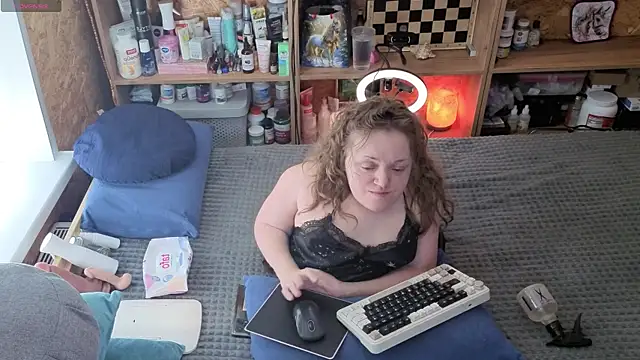 MiniNatalie online show from April 2, 7:17 am