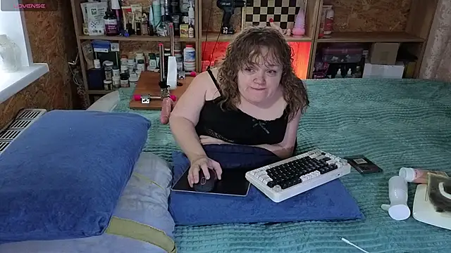 MiniNatalie online show from November 7, 6:19 am