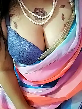 Snapshot of MISS_QAYENAT chatting on October 9, 5:06 pm MISS QAYENAT online show from October 9, 5:06 pm