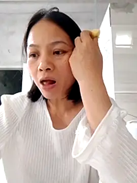 Aninyin22 online show from December 4, 7:10 am