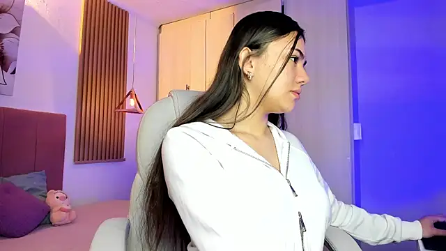 mia nevaeh online show from November 28, 8:56 pm