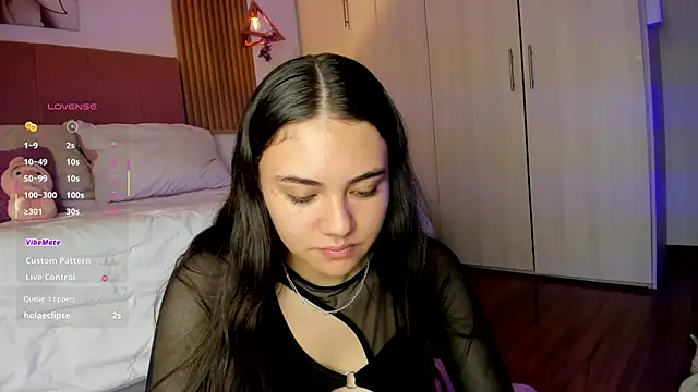 mia nevaeh online show from July 6, 8:55 pm