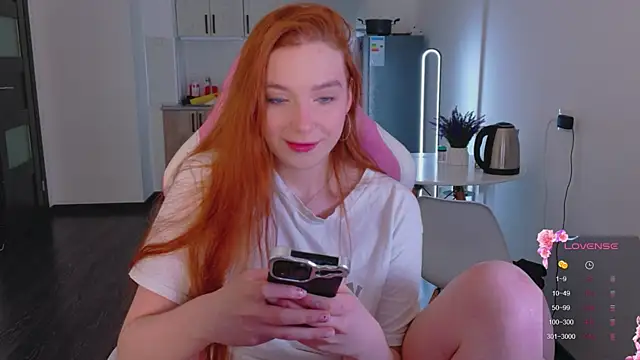 cinnabon girls online show from April 15, 5:57 pm