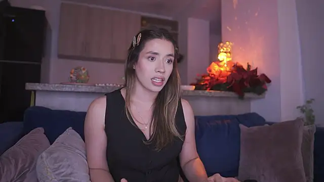 honeyann08 online show from November 27, 10:34 pm