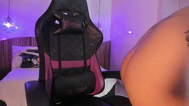 IamNayuta online show from November 29, 8:35 pm