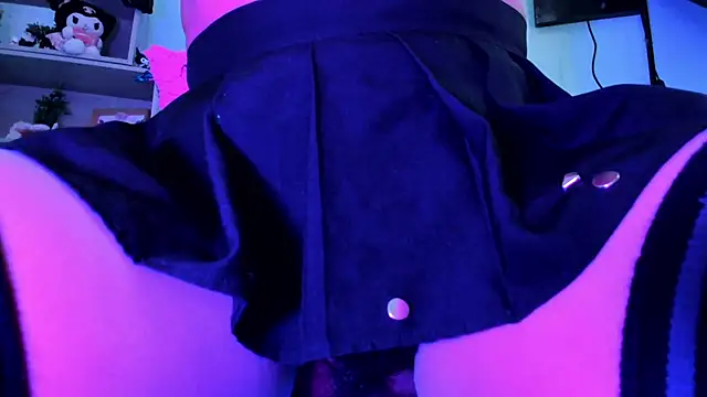 kuromi69 online show from June 26, 5:30 am