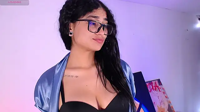 thalia 066 online show from January 13, 4:22 pm