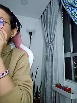 azumiichan online show from April 19, 12:10 am