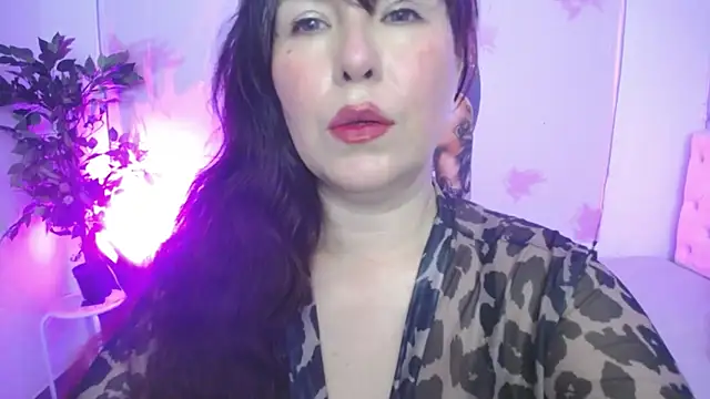 Snapshot of evelyn_mature19 chatting on October 10, 6:46 pm evelyn mature19 online show from October 10, 6:46 pm