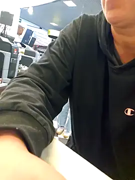 zarina3003 online show from April 13, 11:27 pm