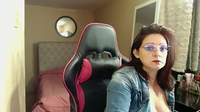 Carol Scottt online show from March 5, 5:58 am