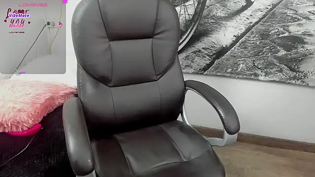 Mishka   online show from February 18, 11:59 pm