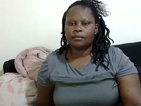 Snapshot of Pretty_lilly02 chatting on September 13, 6:05 pm Pretty lilly02 online show from September 13, 6:05 pm