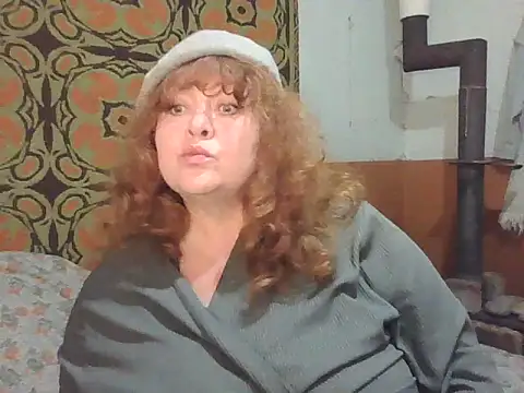 RoseRed69 online show from October 3, 3:33 am