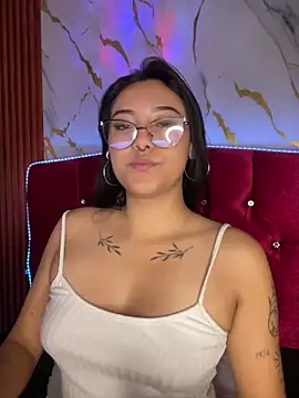 angellique 22 online show from September 16, 5:04 am