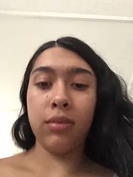 SweetLatiin  online show from September 24, 8:08 pm