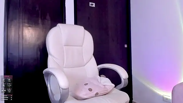 Catbaby888  online show from January 6, 5:38 pm