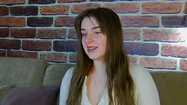 Sofia Hugs online show from February 24, 6:17 pm