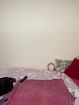 HornyxLadie online show from February 13, 4:58 am