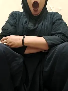 Snapshot of Indian-Nazia chatting on September 11, 7:25 pm Indian-Nazia online show from September 11, 7:25 pm