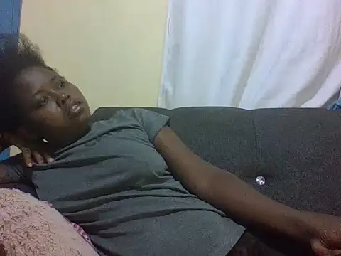 Sweetcecie01 online show from March 28, 9:14 pm