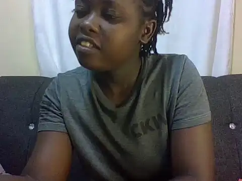 Sweetcecie01 online show from February 18, 9:58 pm