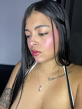 Dulce-diosa online show from March 19, 1:43 am