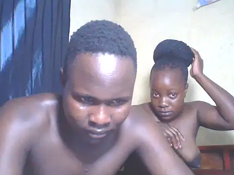 Snapshot of Dark_Queenchocolate chatting on September 23, 11:47 pm Dark Queenchocolate online show from September 23, 11:47 pm