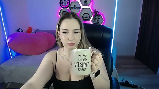 SabrinViolet online show from October 14, 9:12 am