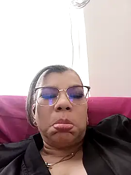 vikyadams online show from November 20, 2:51 pm