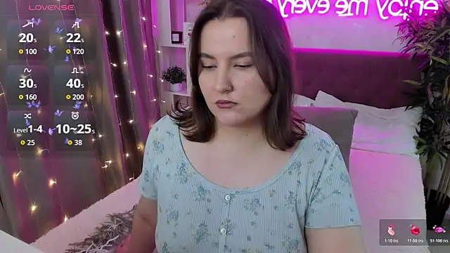 FeralPeach online show from December 20, 7:12 am