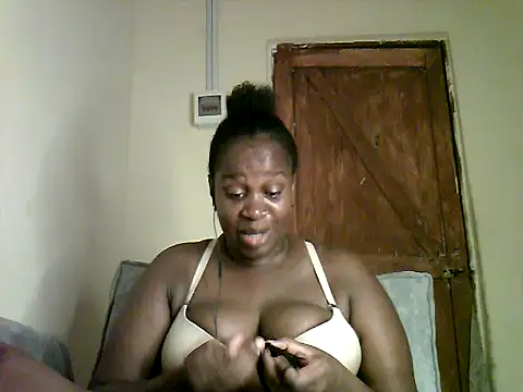 Snapshot of Sexy_valentine001 chatting on October 19, 11:40 pm Sexy valentine001 online show from October 19, 11:40 pm