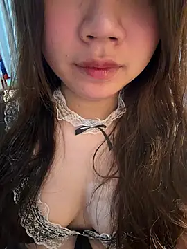 Hotellinh12 online show from April 22, 3:42 pm