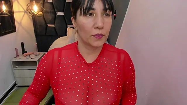 GiaFox  online show from December 2, 8:11 pm