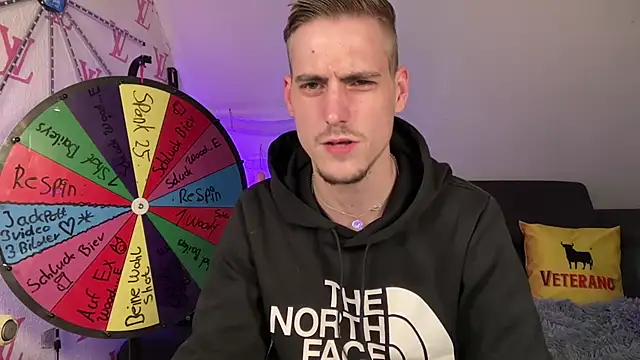 Cookieboy88 online show from April 2, 6:16 pm