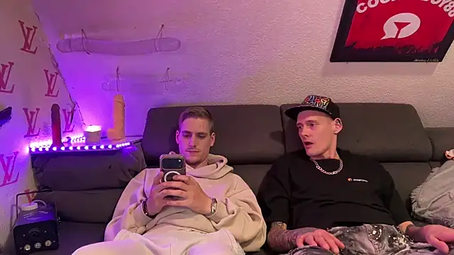 Cookieboy88 online show from April 18, 7:58 pm