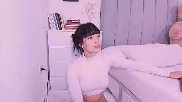 DannaHyde online show from January 6, 8:12 pm