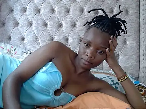 Naughty Girl17 online show from May 9, 9:44 am
