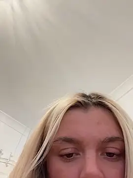 IrishPrincessBarbieX online show from April 12, 1:47 pm