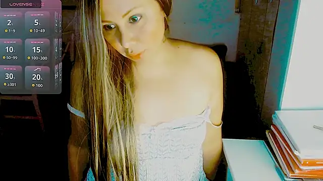 Camil2025 online show from June 14, 2:35 am