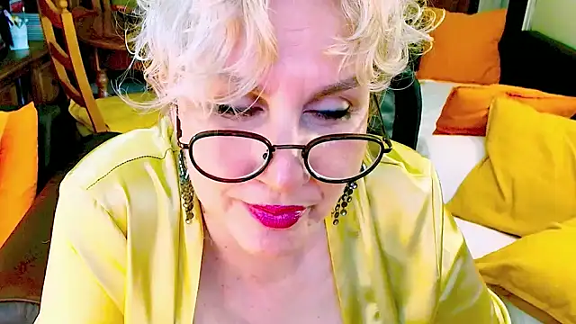 GattonaBiondona online show from June 15, 8:14 am