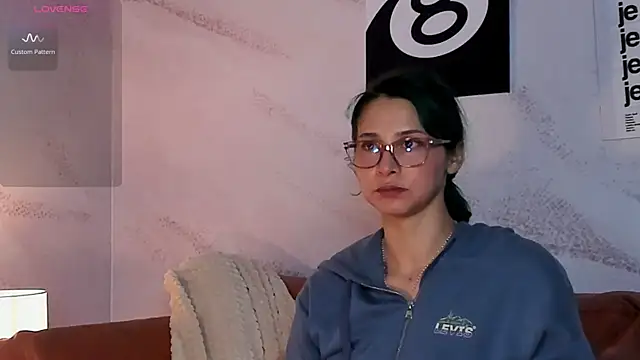 Ramona Flower online show from December 2, 2:24 am