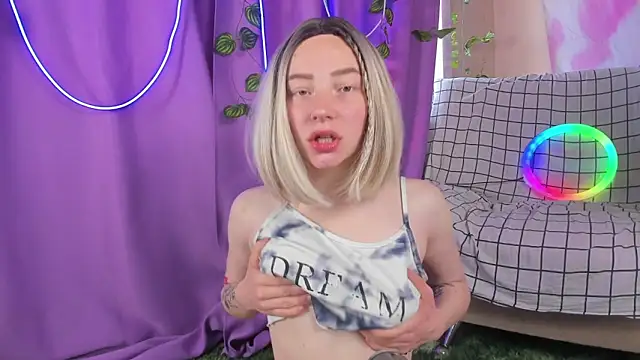 Lexy Lovy online show from September 10, 7:19 am